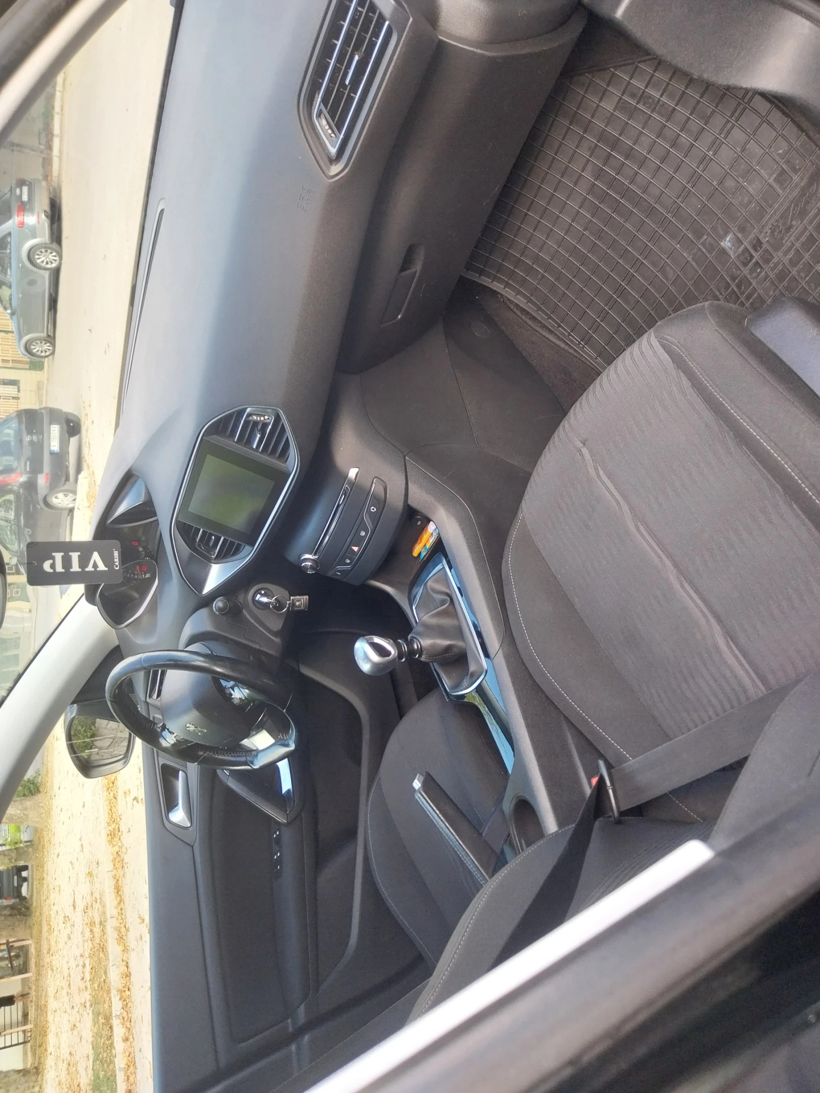 Peugeot 308  - изображение 10