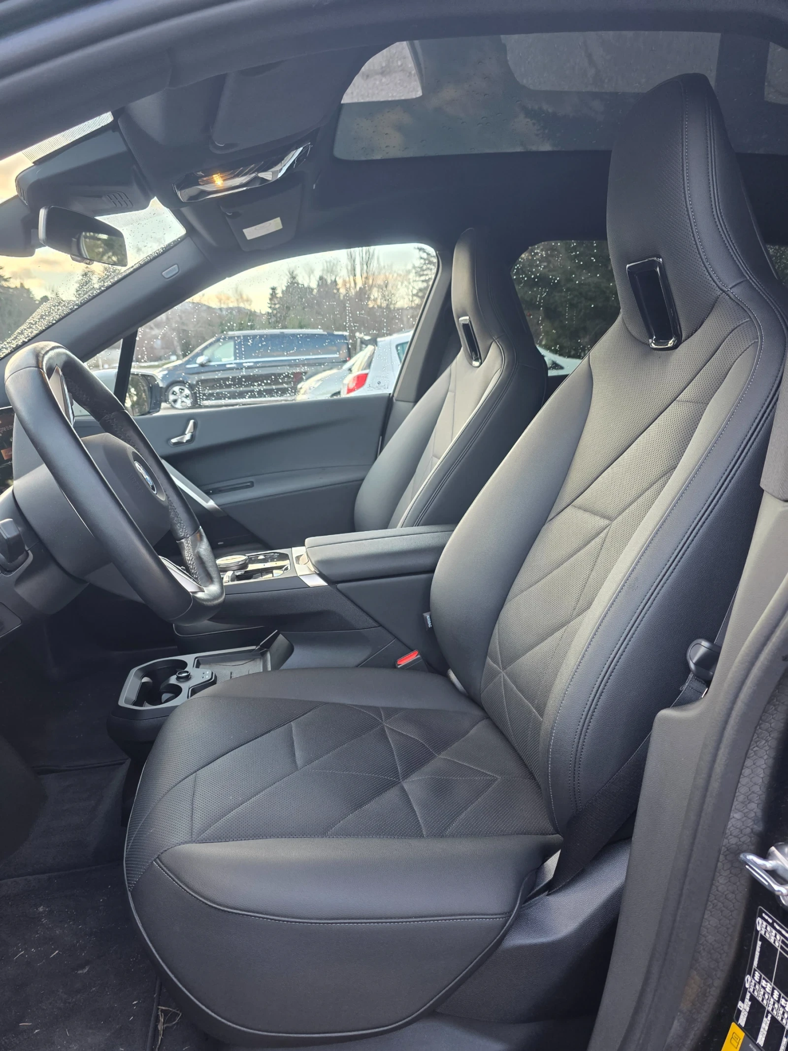 BMW iX xDrive40 Laser/360/SkyLounge/HK/СЕРТИФИКАТ - изображение 6