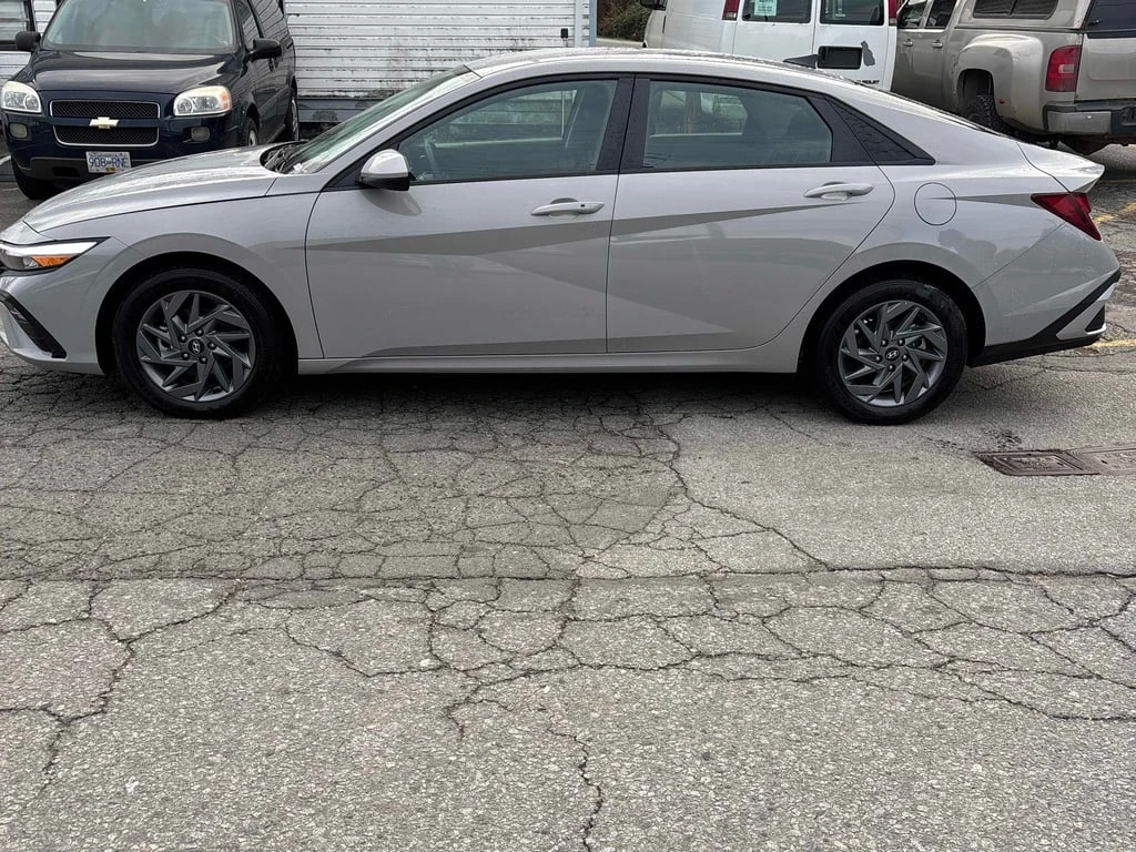 Hyundai Elantra * Preferred * CARFAX * БЕЗ ПЪРВОНАЧАЛНА ВНОСКА - изображение 2