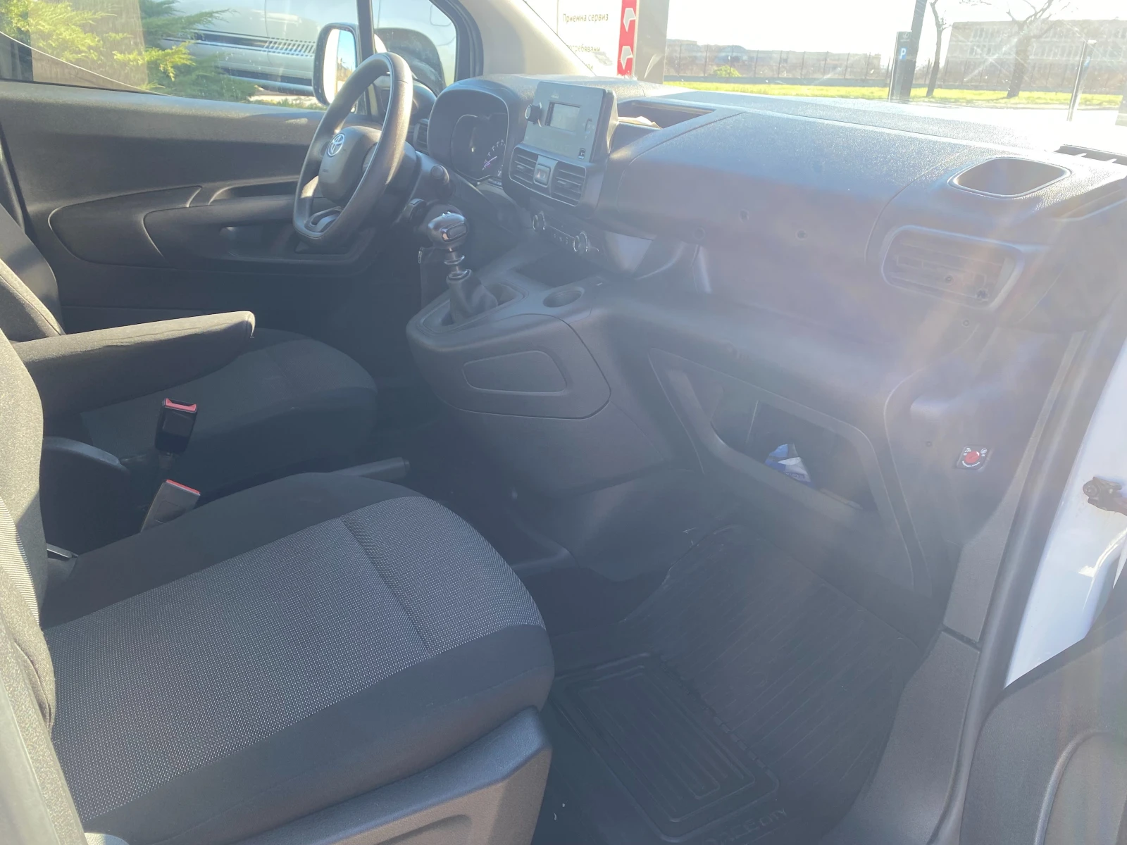 Toyota Proace City 1.2T MT | Mobile.bg � ����������� 10