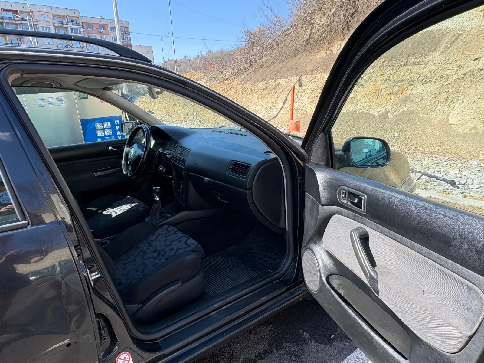 VW Bora, снимка 8 - Автомобили и джипове - 53851008