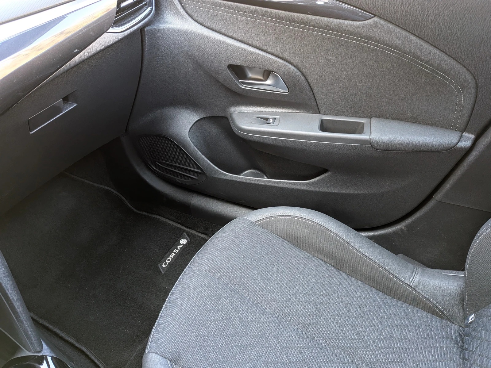 Opel Corsa e GS, снимка 13 - Автомобили и джипове - 53986972