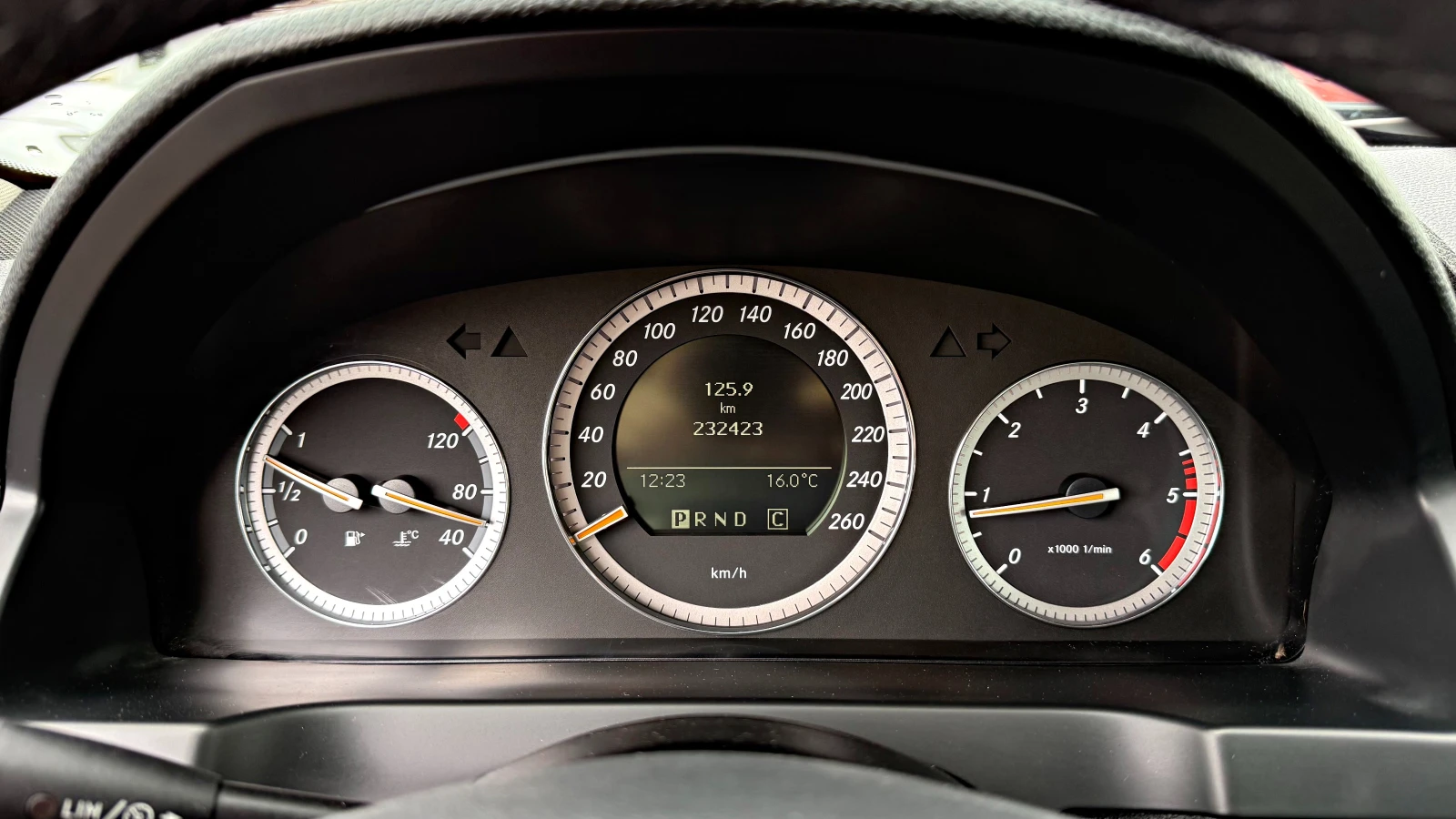 Mercedes-Benz C 200 2.2cdi Автоматик Ел.багажник, снимка 11 - Автомобили и джипове - 54033114