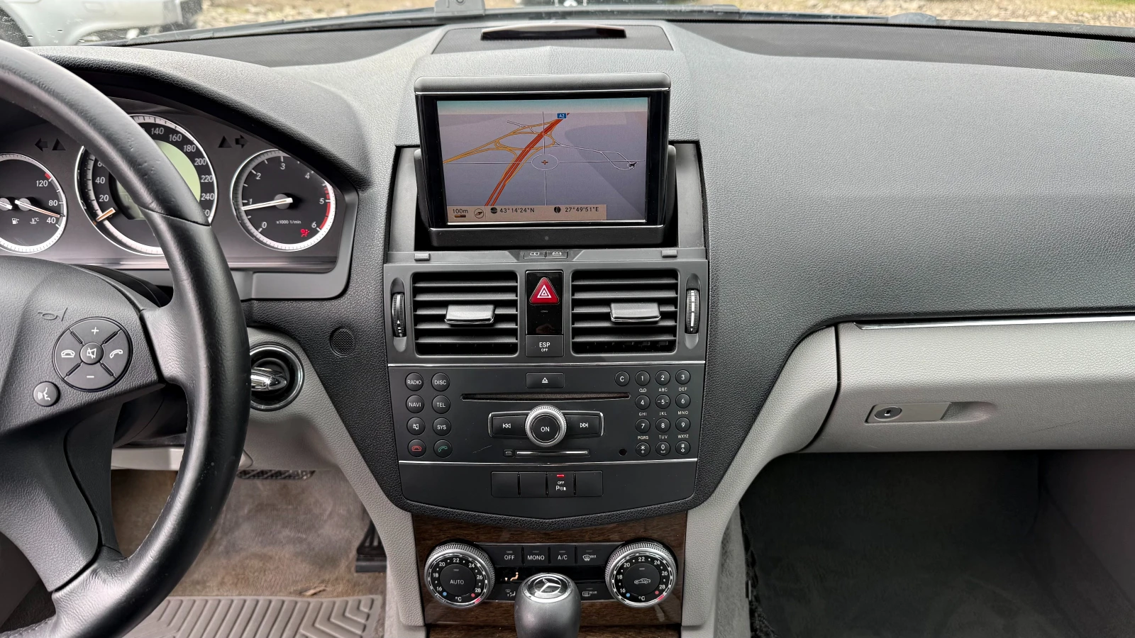 Mercedes-Benz C 200 2.2cdi Автоматик Ел.багажник, снимка 10 - Автомобили и джипове - 54033114