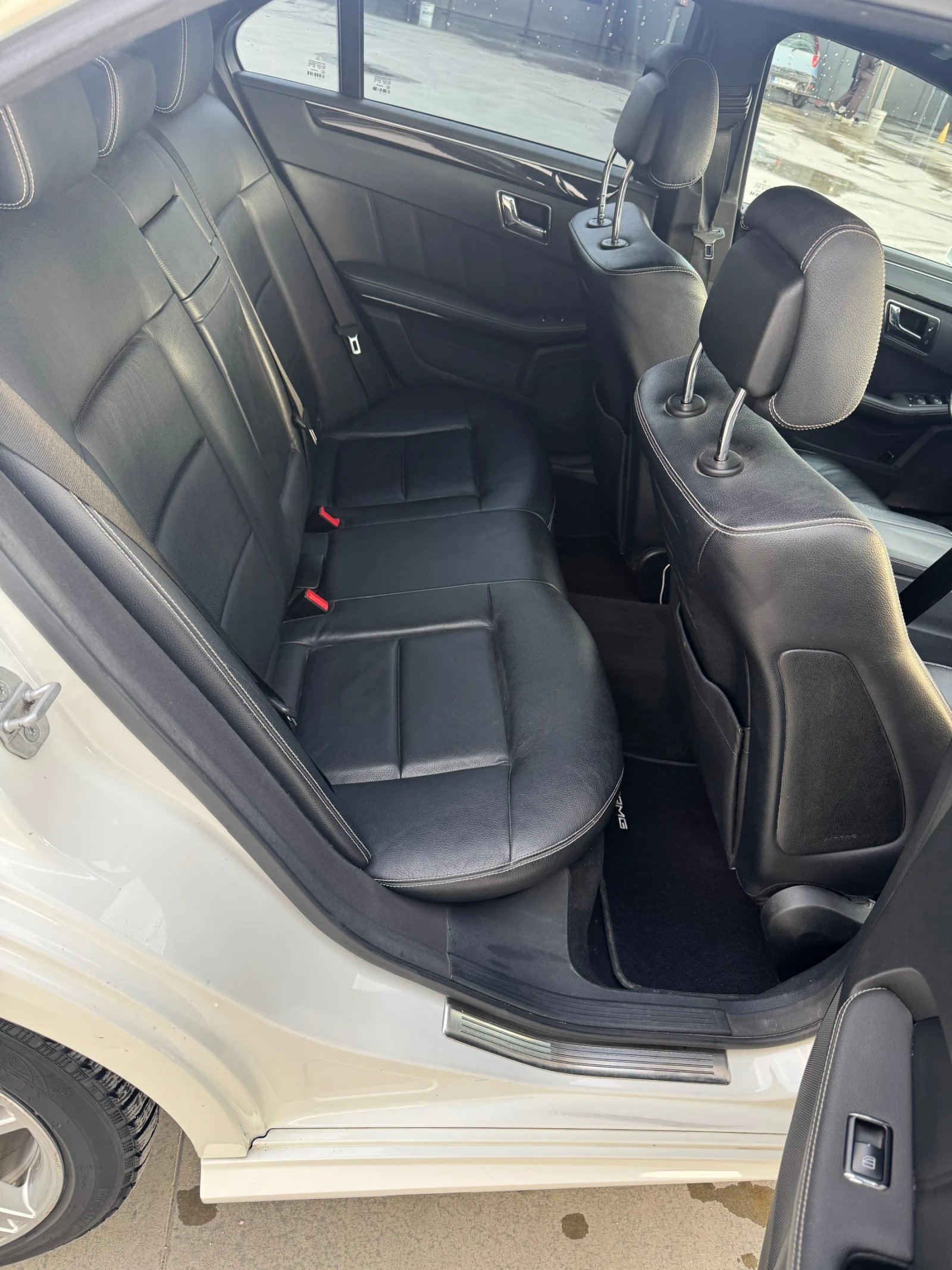 Mercedes-Benz E 350 Avantgarde, снимка 10 - Автомобили и джипове - 54140776