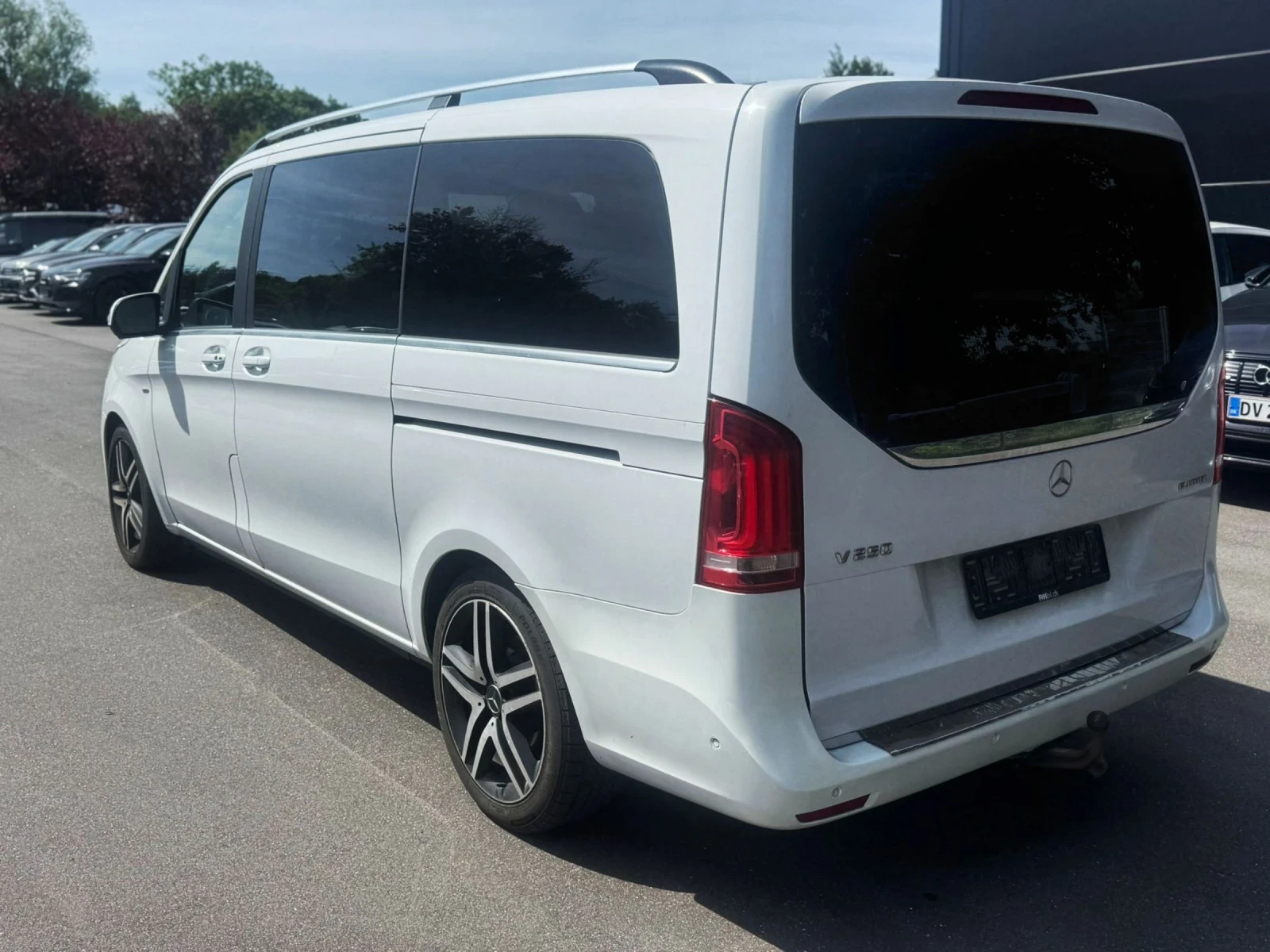 Mercedes-Benz V 300 Очакван Внос  V250d LongAMG LineDesignoEdition , снимка 3 - Автомобили и джипове - 55039218