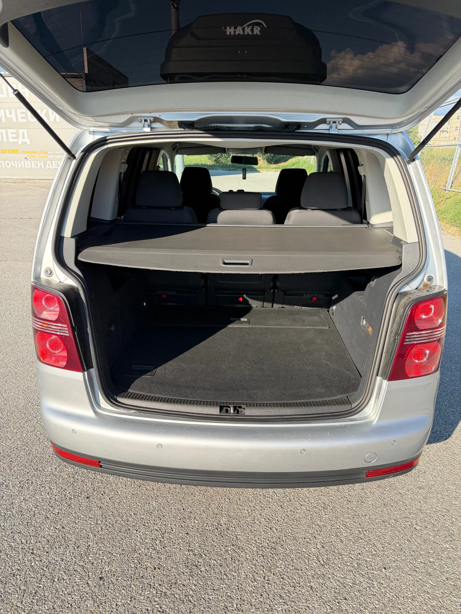 VW Touran, снимка 9 - Автомобили и джипове - 55164811
