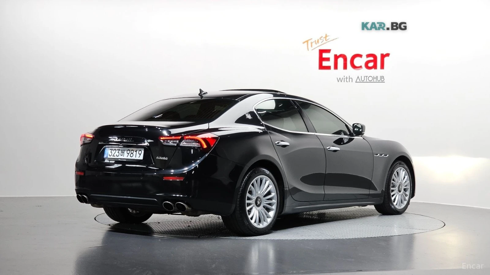 Maserati Ghibli 3.0* КОЖА* ПОДГРЕВ* ШИБИДАХ* КАМЕРА* , снимка 2 - Автомобили и джипове - 55311033