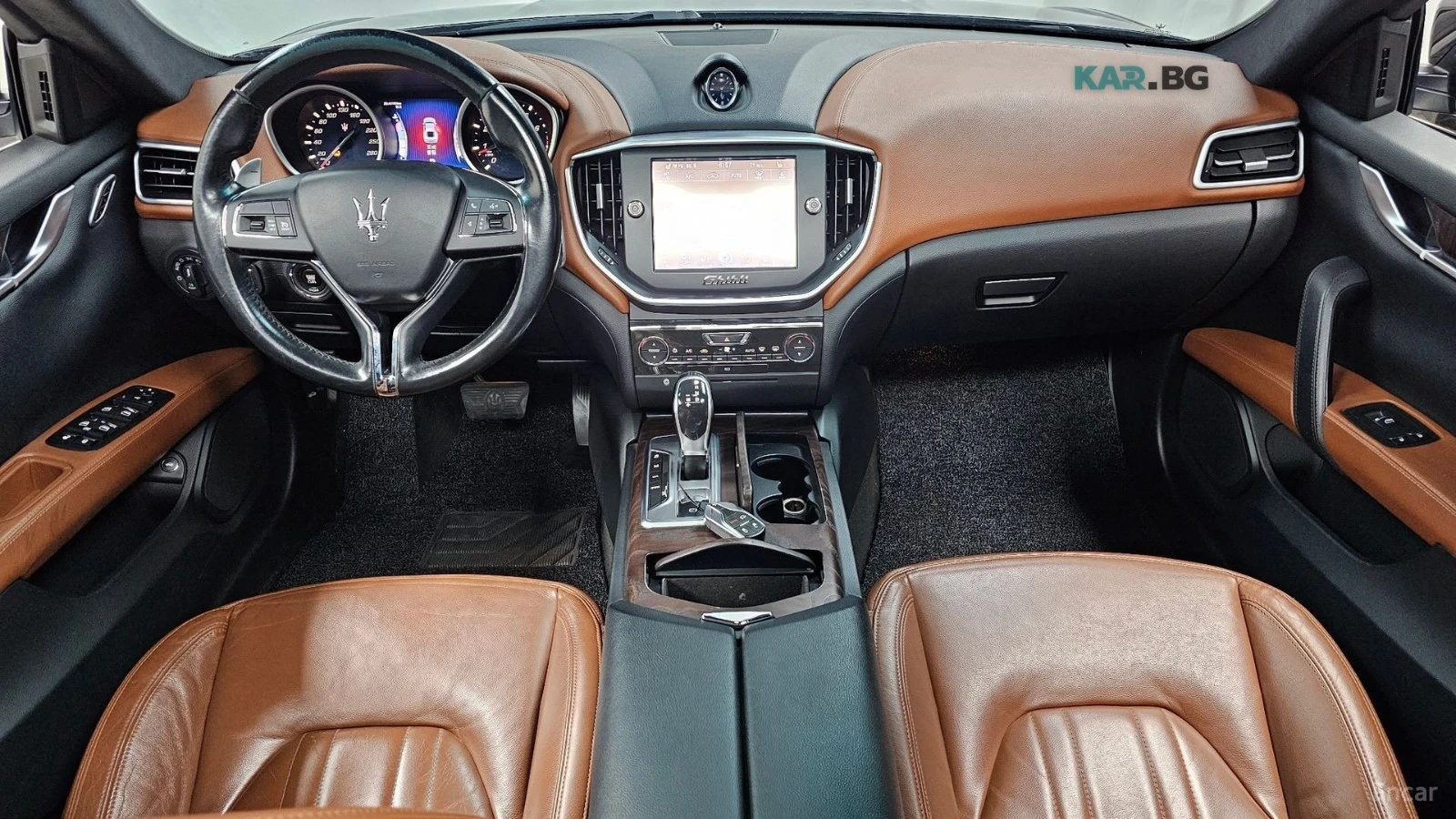 Maserati Ghibli 3.0* КОЖА* ПОДГРЕВ* ШИБИДАХ* КАМЕРА* , снимка 7 - Автомобили и джипове - 55311033