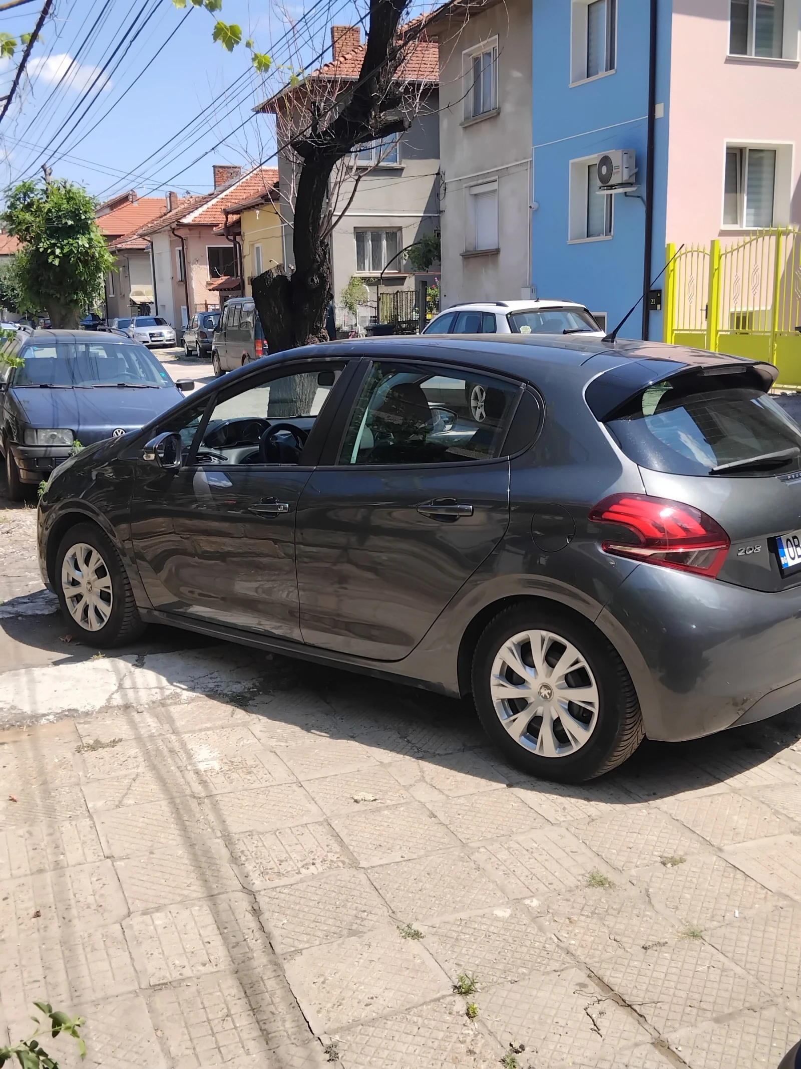Peugeot 208, снимка 5 - Автомобили и джипове - 55332568