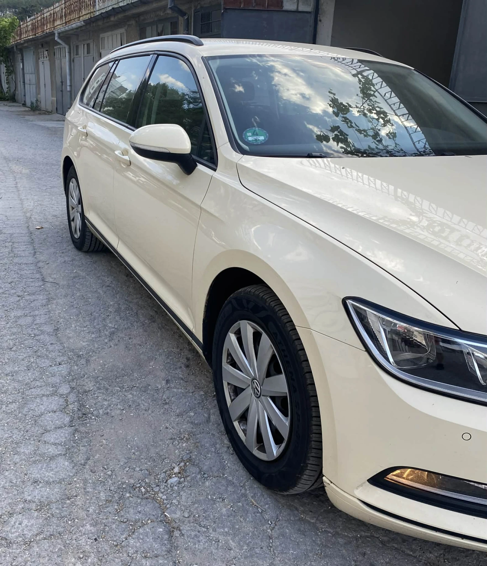 VW Passat B8, снимка 2 - Автомобили и джипове - 55351071