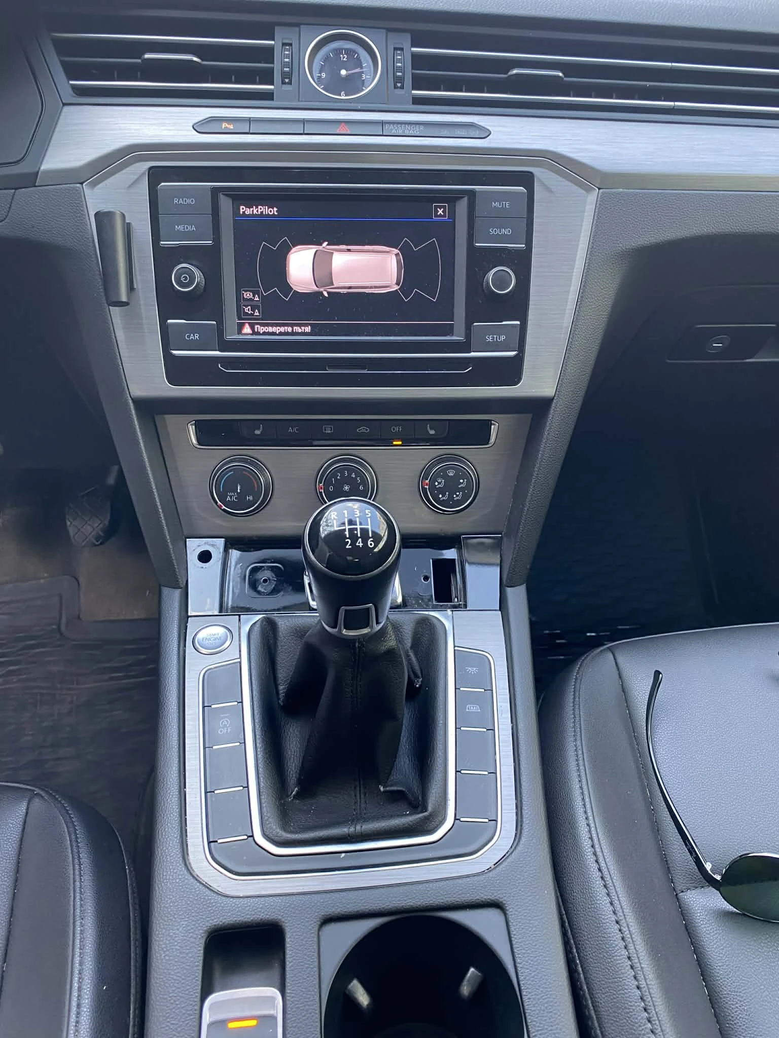 VW Passat B8, снимка 8 - Автомобили и джипове - 55351071