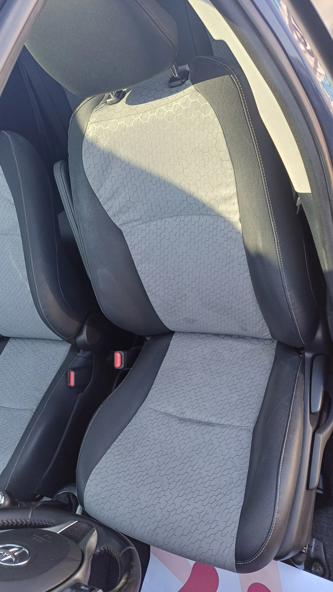 Toyota Yaris BENZ EURO 5B, снимка 11 - Автомобили и джипове - 55442395