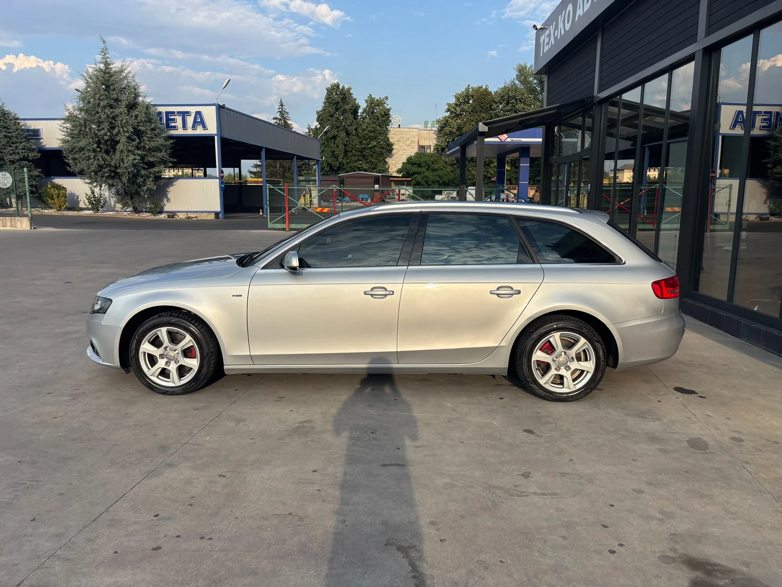 Audi A4 2.0TDİ Автомобил без катастрофи, в отлично съ, снимка 9 - Автомобили и джипове - 55737130