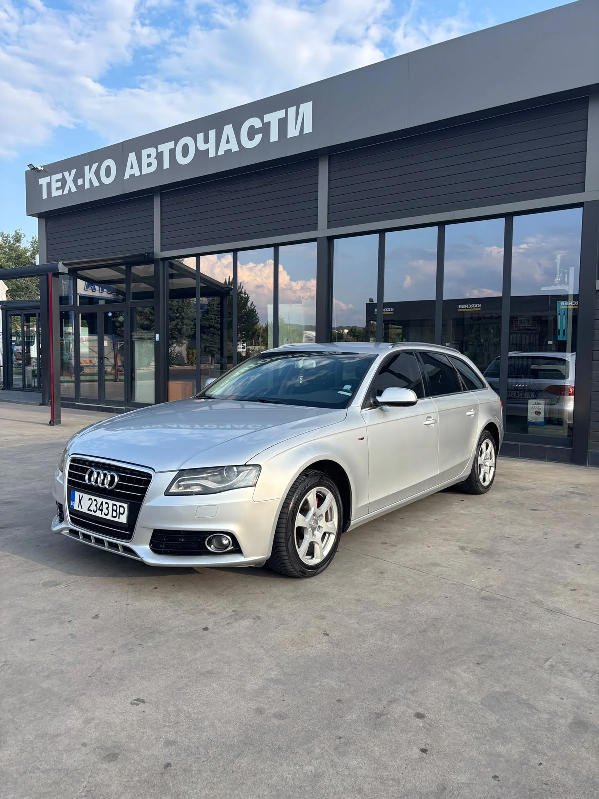 Audi A4 2.0TDİ Автомобил без катастрофи, в отлично съ, снимка 2 - Автомобили и джипове - 55737130