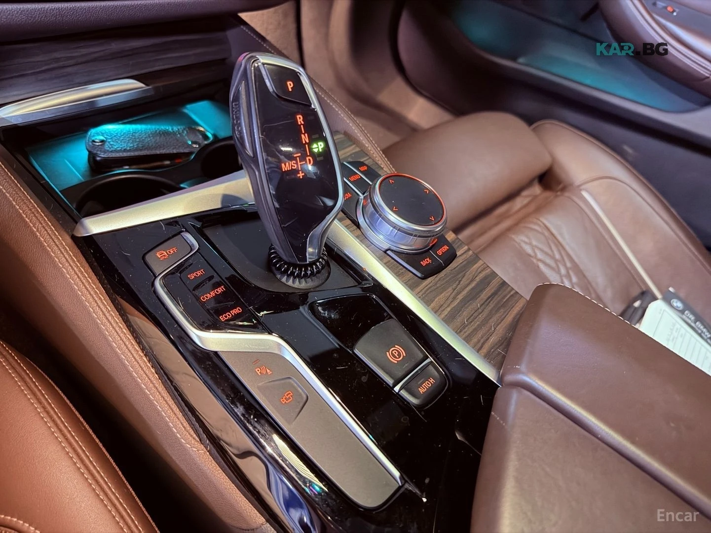 BMW 530 M-Sport* xDrive* ПОДГРЕВ* ОБДУХВАНЕ* 360* ШИБИДАХ*, снимка 9 - Автомобили и джипове - 55790400