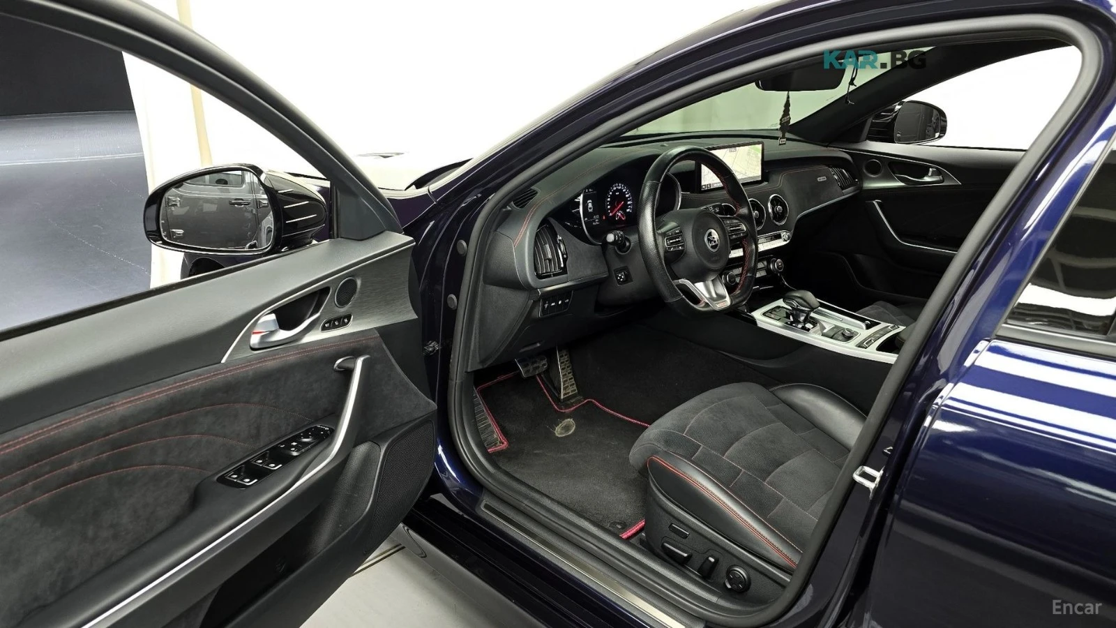 Kia Stinger 3.3 AWD MEISTER | 360 | HEADS UP | ОБДУХВАНЕ, снимка 11 - Автомобили и джипове - 56086680