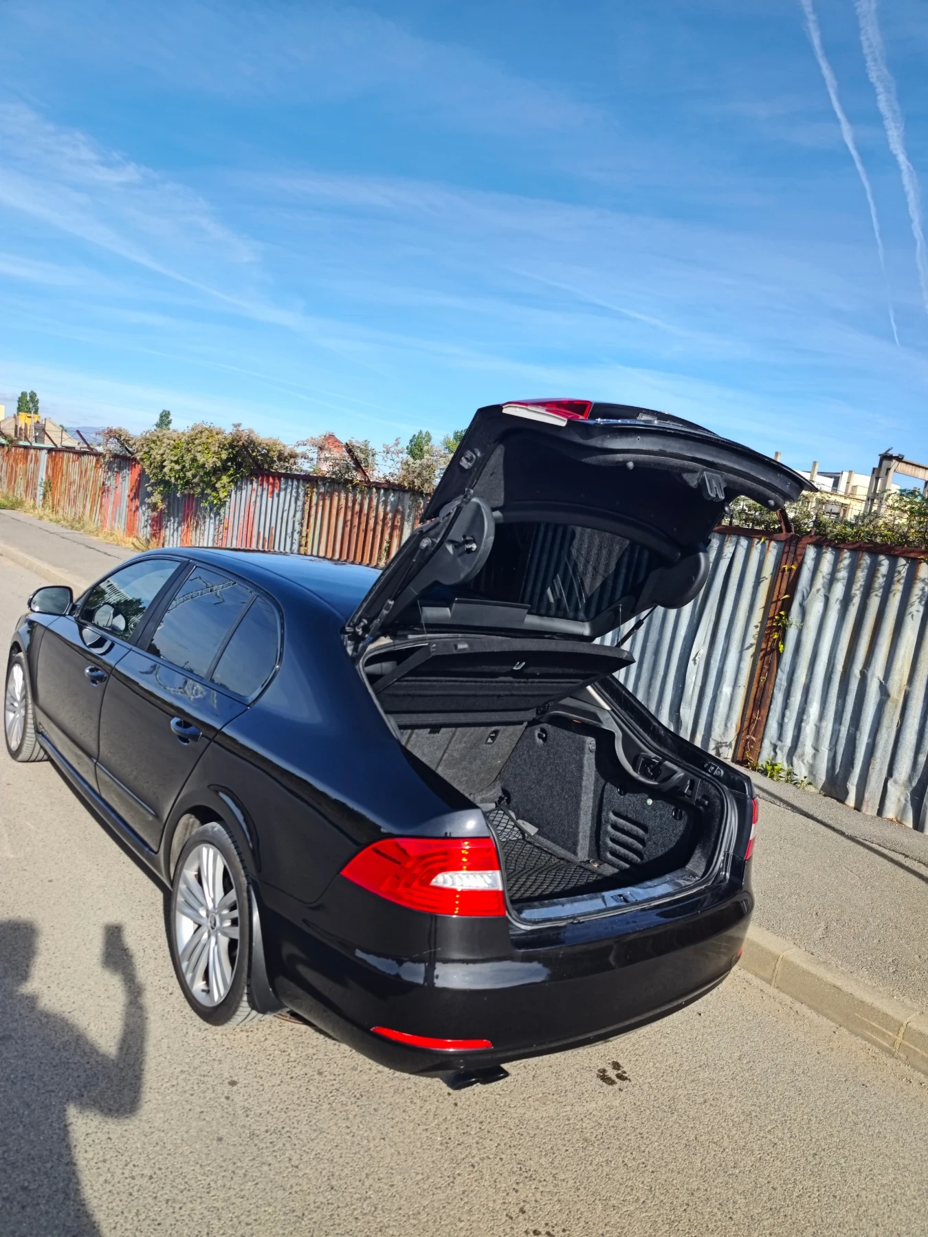 Skoda Superb 2.0 TDI 140к.с., снимка 6 - Автомобили и джипове - 56328066