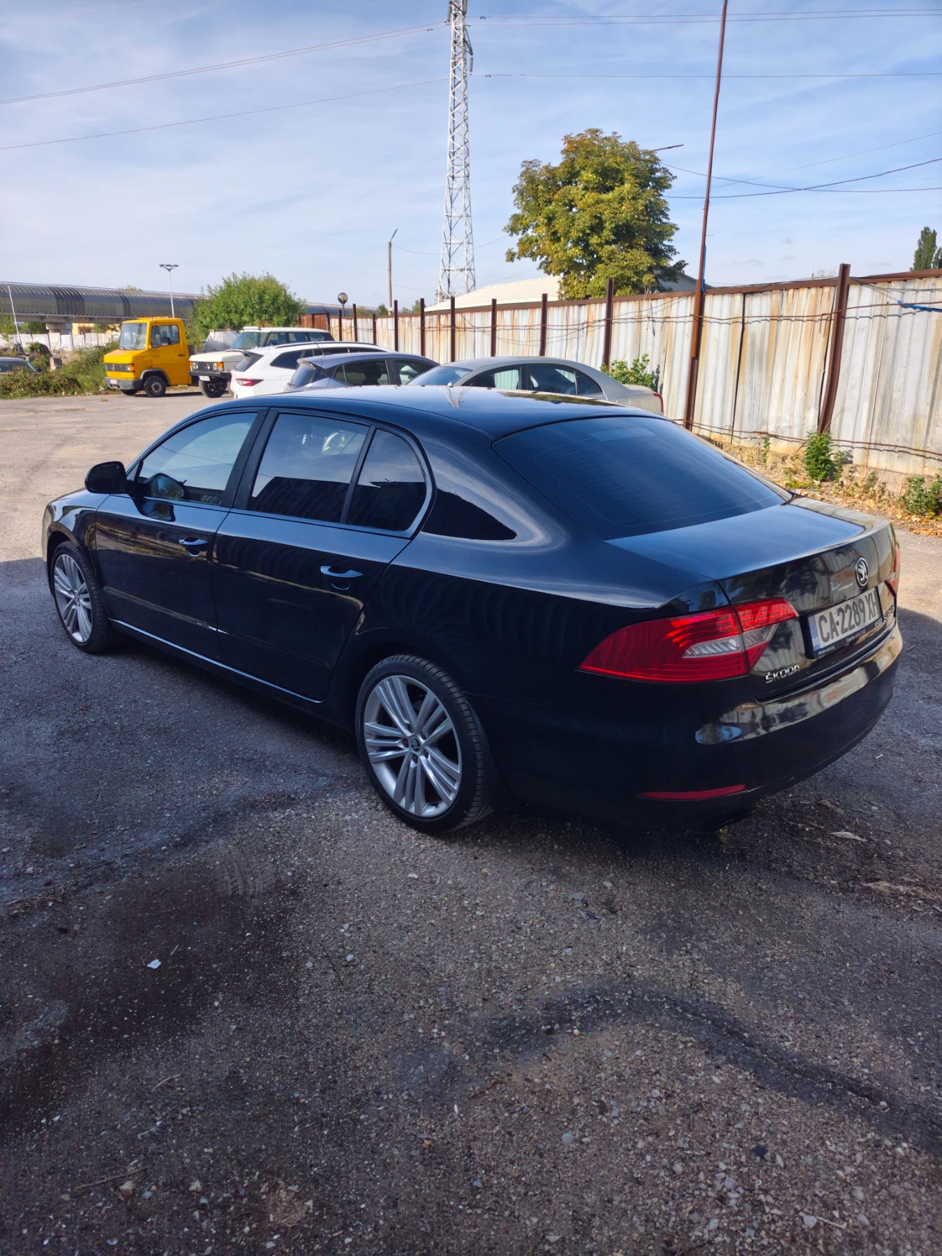 Skoda Superb 2.0 TDI 140к.с., снимка 3 - Автомобили и джипове - 56328066