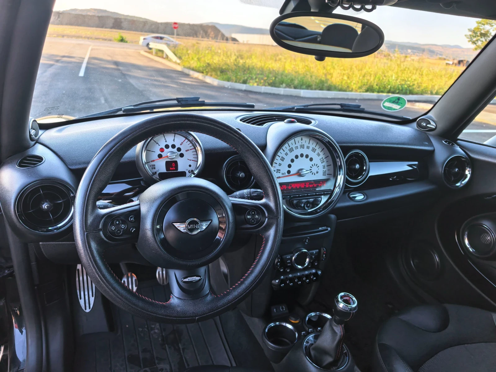 Mini Cooper s 2.0SD John Cooper Works , снимка 12 - Автомобили и джипове - 56377513