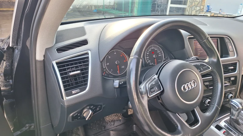 Audi Q5 3.0TDI, снимка 3 - Автомобили и джипове - 52641972