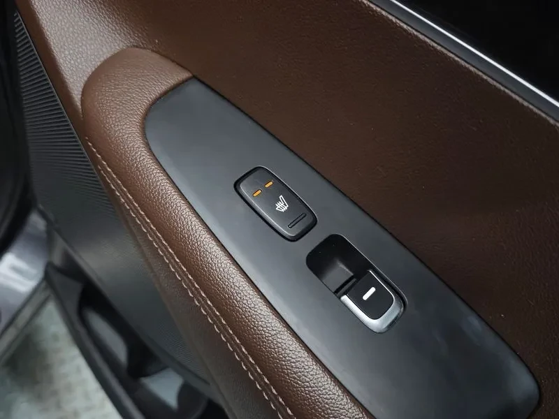 Kia Sorento 2.2 CRDI 4WD, снимка 17 - Автомобили и джипове - 54265428