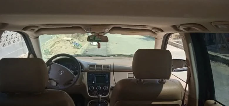 Mercedes-Benz ML 270, снимка 13 - Автомобили и джипове - 54280658