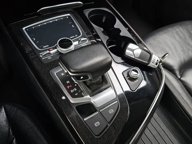 Audi Q7, снимка 8 - Автомобили и джипове - 56689828