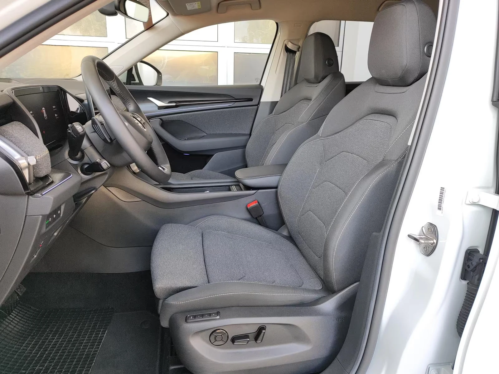 Skoda Kodiaq 1.5TSI/mHEV/150HP/NAVI/CAM/MEMO/LED/VCONTROL/693f - изображение 8