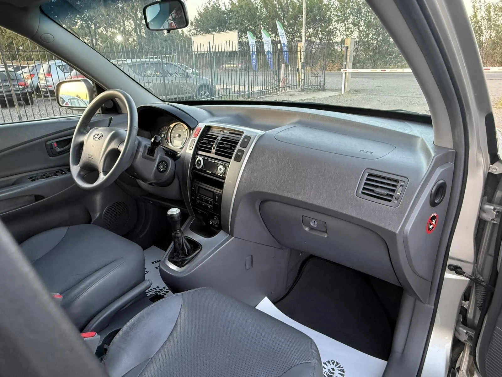 Hyundai Tucson 2, 0crdi - изображение 10