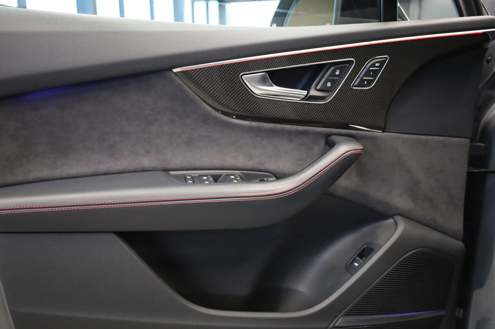 Audi Q7 3XS-LINE* COMPETITION* CARBON* B&O* 360* , снимка 13 - Автомобили и джипове - 52775088