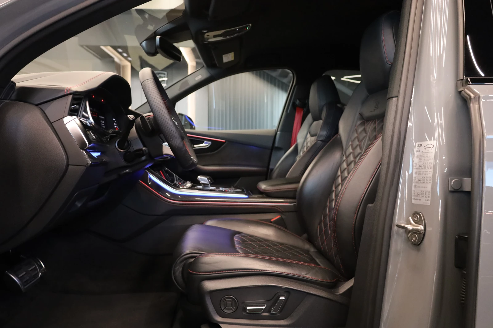 Audi Q7 3XS-LINE* COMPETITION* CARBON* B&O* 360* , снимка 12 - Автомобили и джипове - 52775088