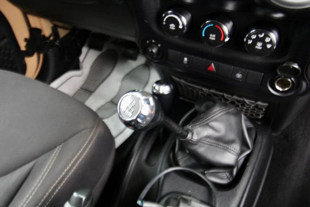 Jeep Wrangler Rubicon 4WD | Mobile.bg � ����������� 15