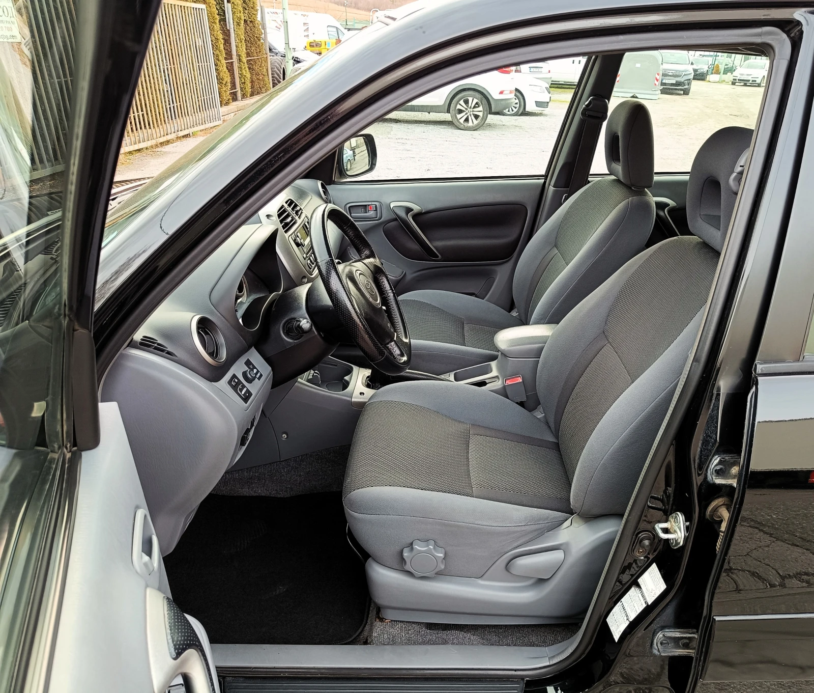 Toyota Rav4 2.0 i* ГАЗ* 4Х4* ОБСЛУЖЕН*  - изображение 9