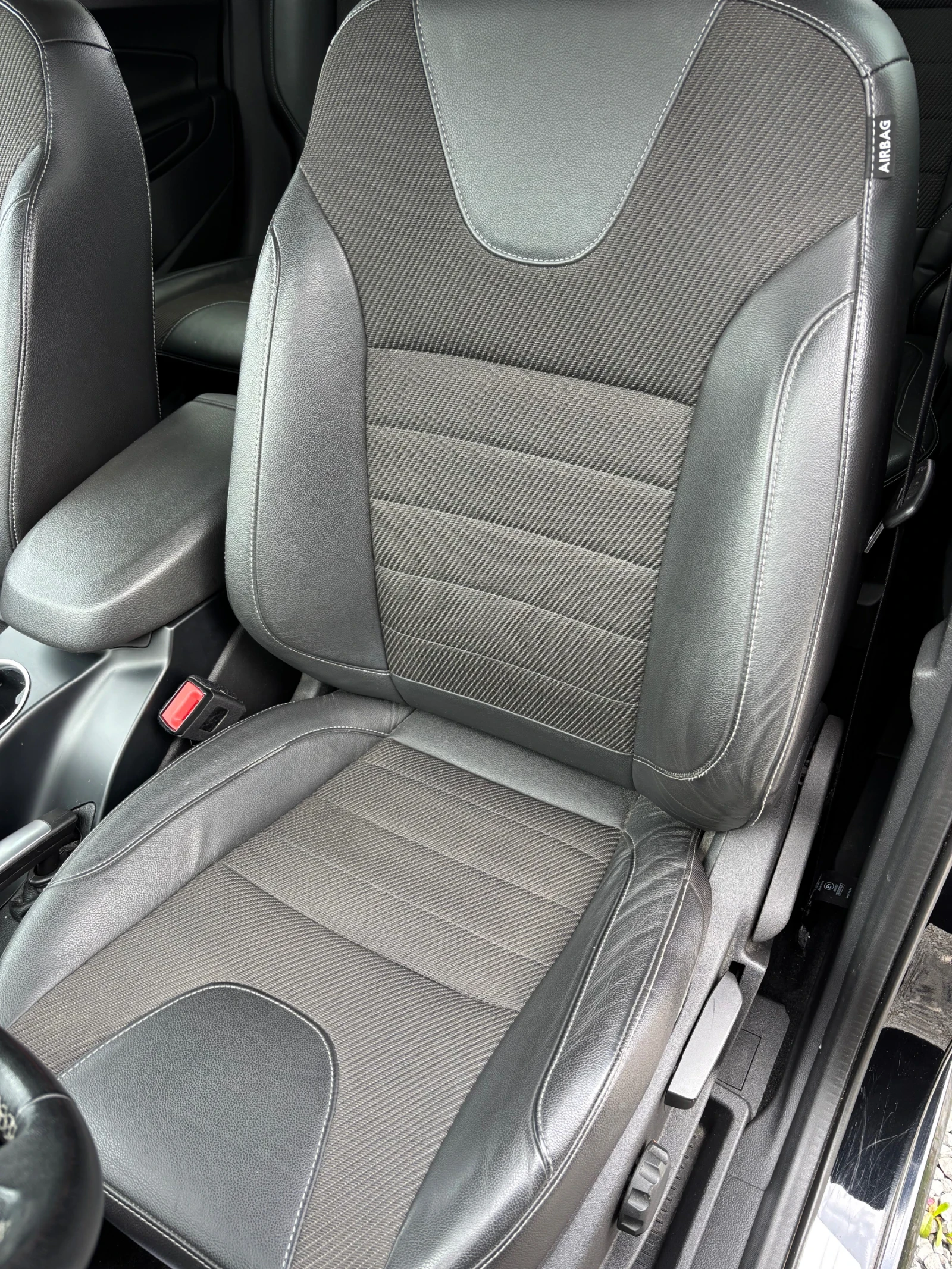 Ford Kuga ВНОС ШВЕЙЦАРИЯ , снимка 9 - Автомобили и джипове - 54828677