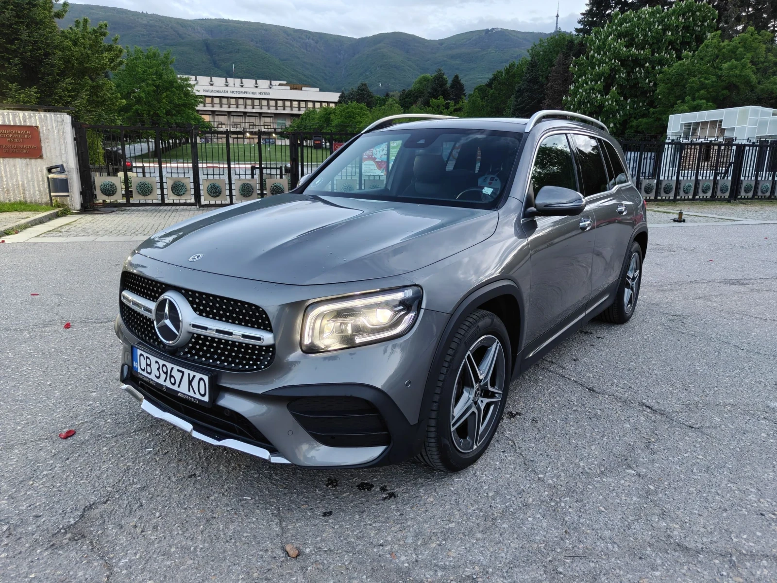 Mercedes-Benz GLB 250 бензин 4matic/AMG Premium PlusЕвропейски , снимка 15 - Автомобили и джипове - 54582897