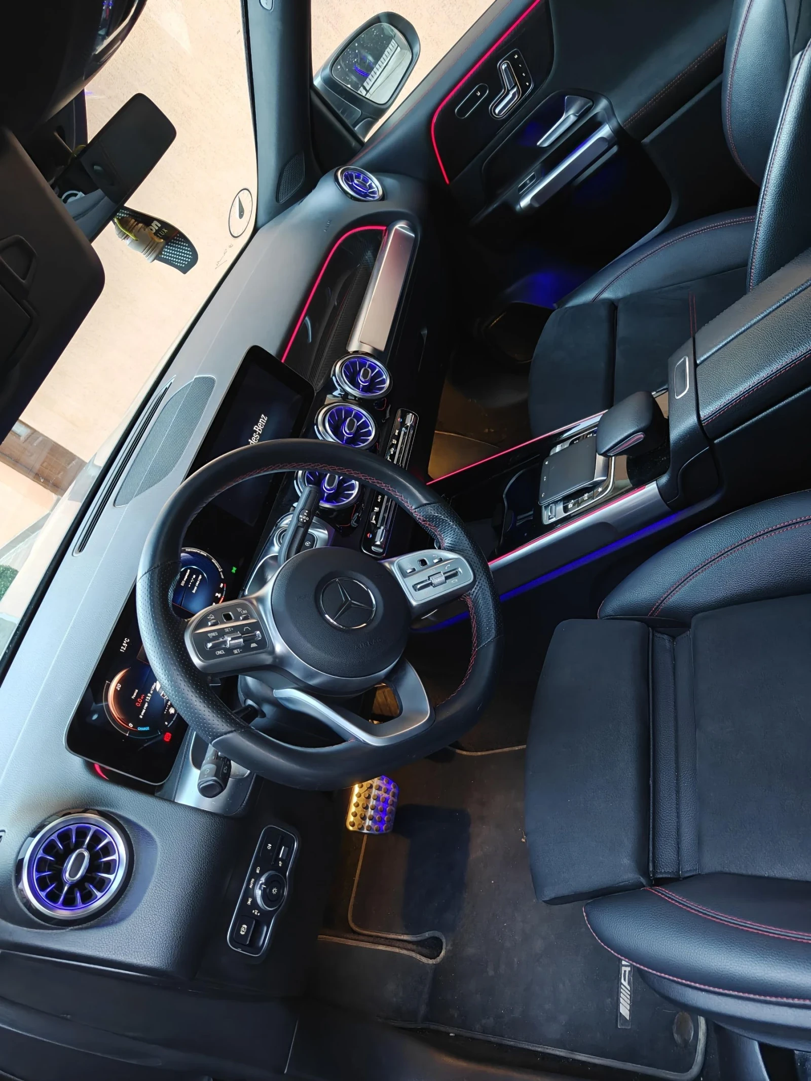 Mercedes-Benz GLB 250 бензин 4matic/AMG Premium PlusЕвропейски , снимка 10 - Автомобили и джипове - 54172486