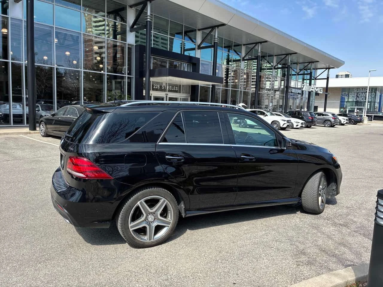 Mercedes-Benz GLE 350 d * CARFAX * 360 КАМЕРИ * ПАНО, снимка 3 - Автомобили и джипове - 54307696