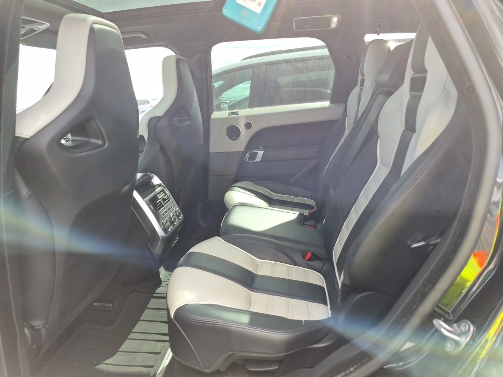 Land Rover Range Rover Sport SVR, снимка 14 - Автомобили и джипове - 54967240