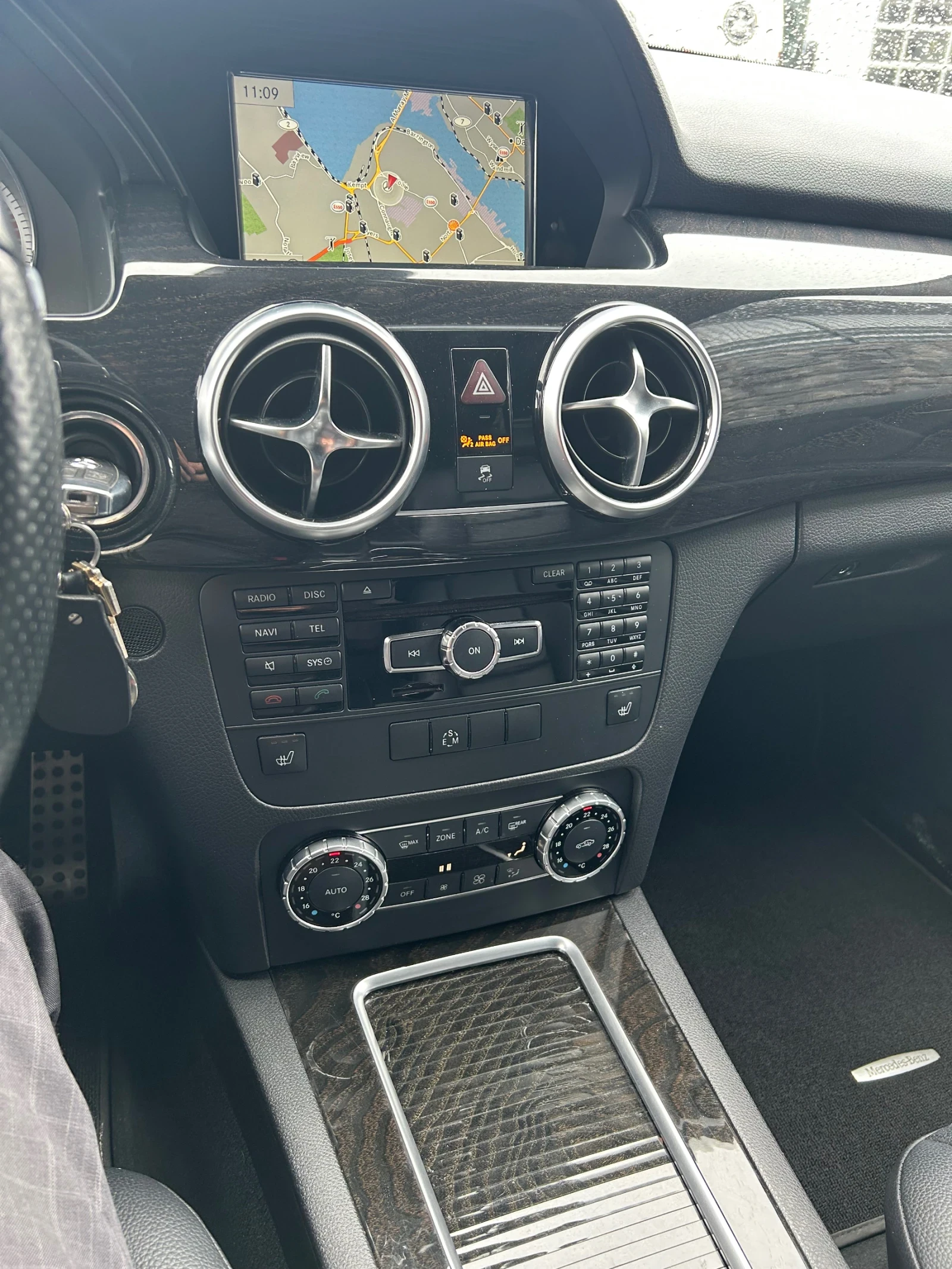 Mercedes-Benz GLK, снимка 9 - Автомобили и джипове - 55865364