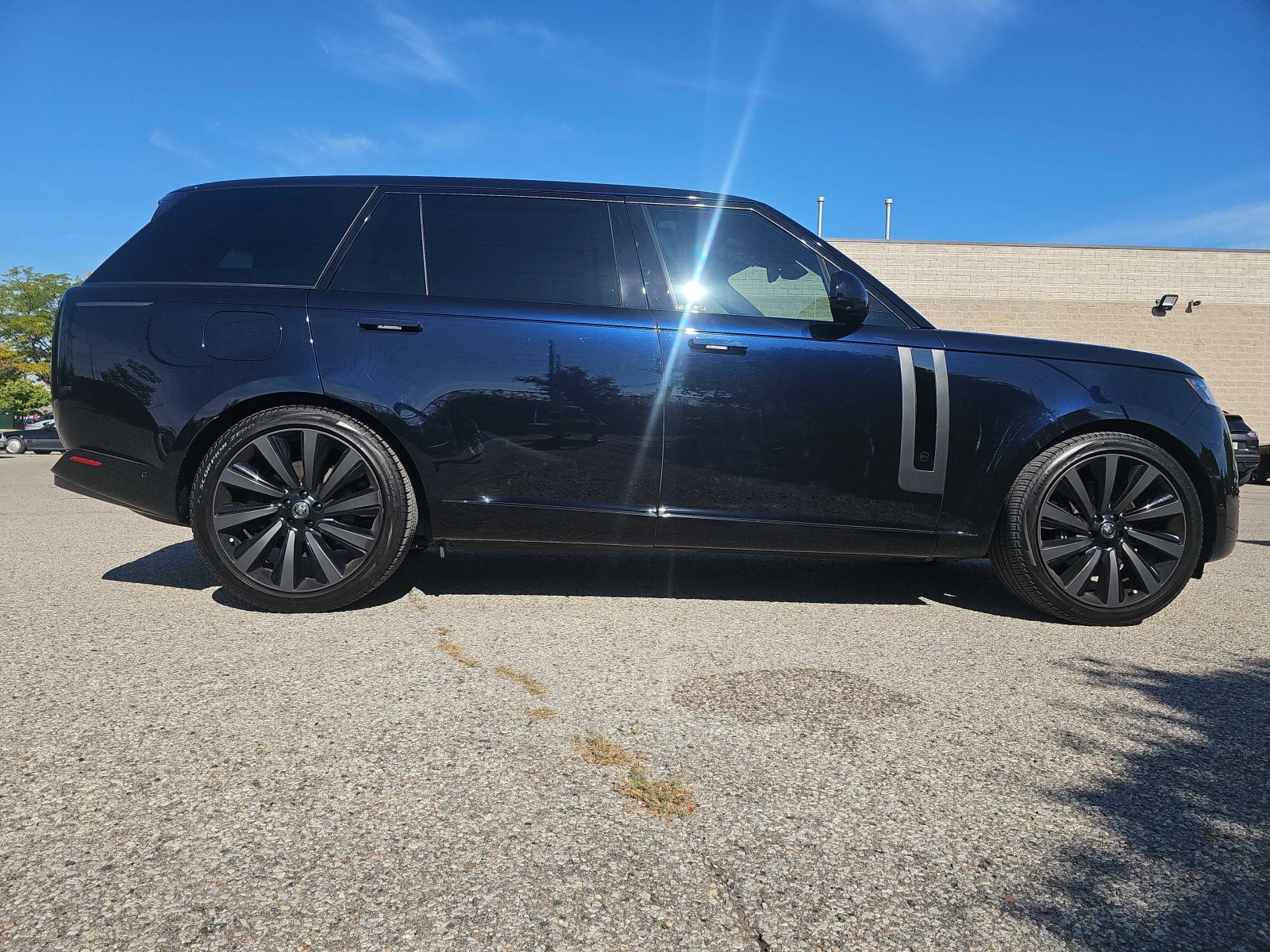 Land Rover Range rover SV| MERIDIAN| МАСАЖ| ТЕЛЕВИЗОРИ| HUD| 360| ОБДУХ| , снимка 16 - Автомобили и джипове - 56002046