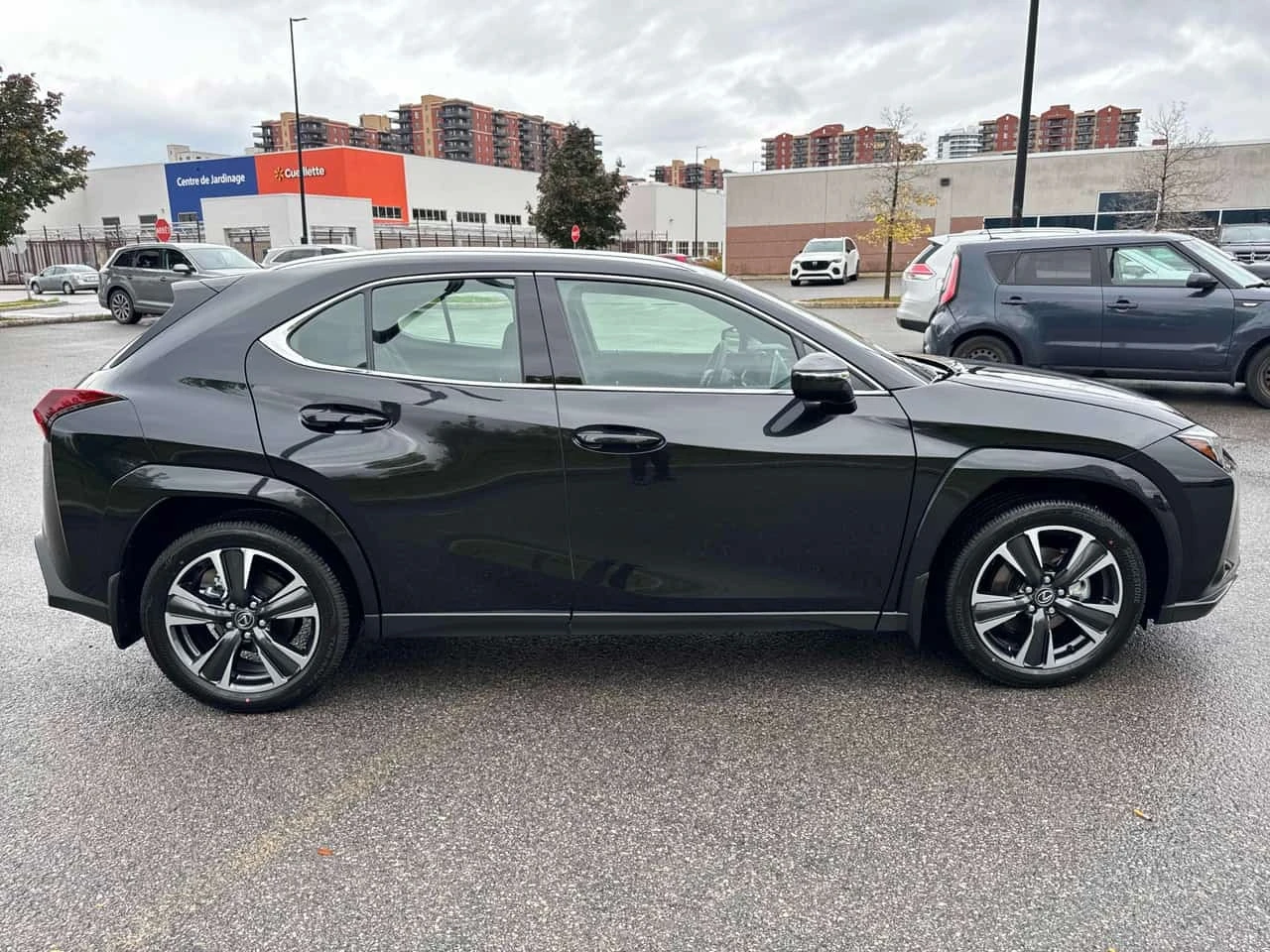 Lexus UX * 300h * CARFAX * ����� �� ����������� | Mobile.bg � ����������� 3