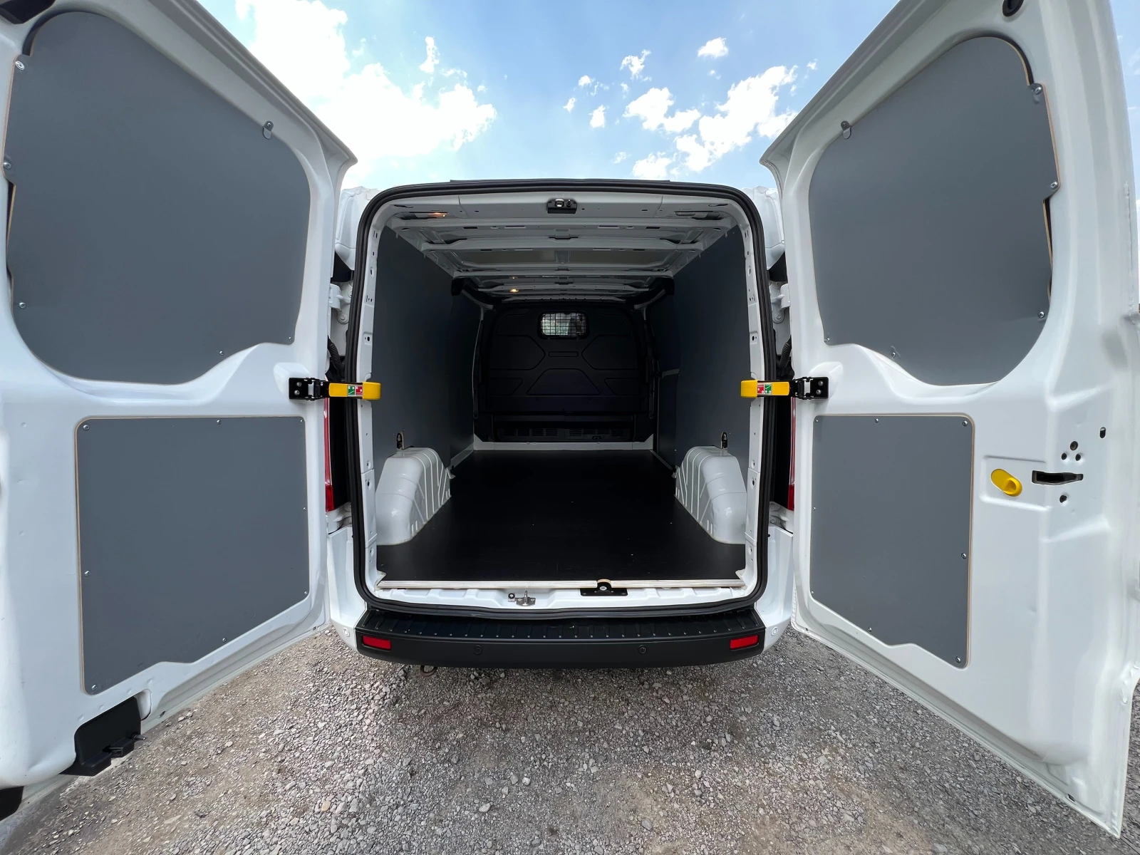 Ford Transit Custom 2.0TDCi ДЪЛГА БАЗА/3-МЕСТЕН/EURO 6/Серв. история/ - изображение 10