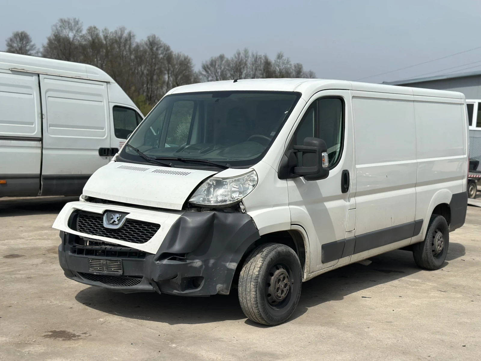 Peugeot Boxer 2.2HDI~КЛИМАТИК~, снимка 3 - Бусове и автобуси - 54214508