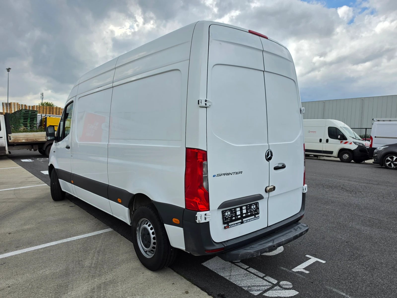 Mercedes-Benz Sprinter EV Klima, снимка 3 - Бусове и автобуси - 56126369