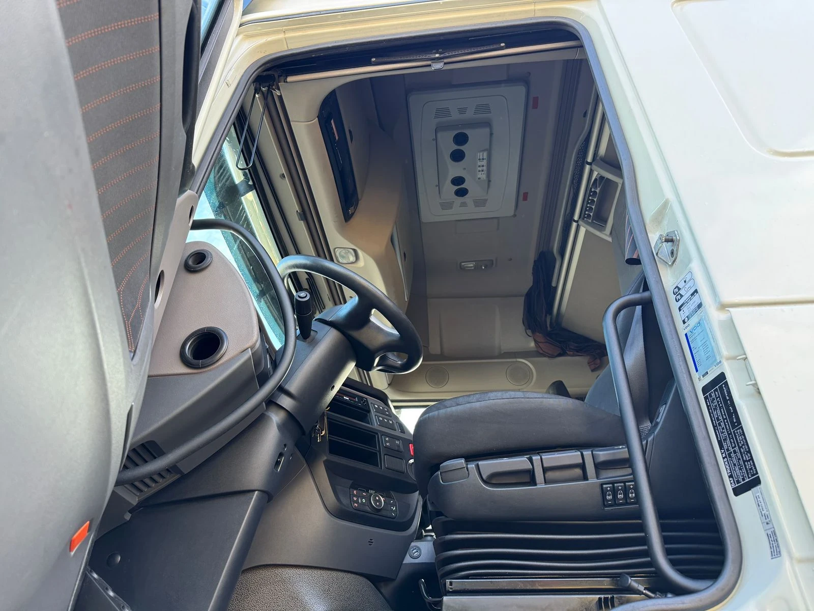 Daf Xf-480, снимка 8 - Камиони - 54216786