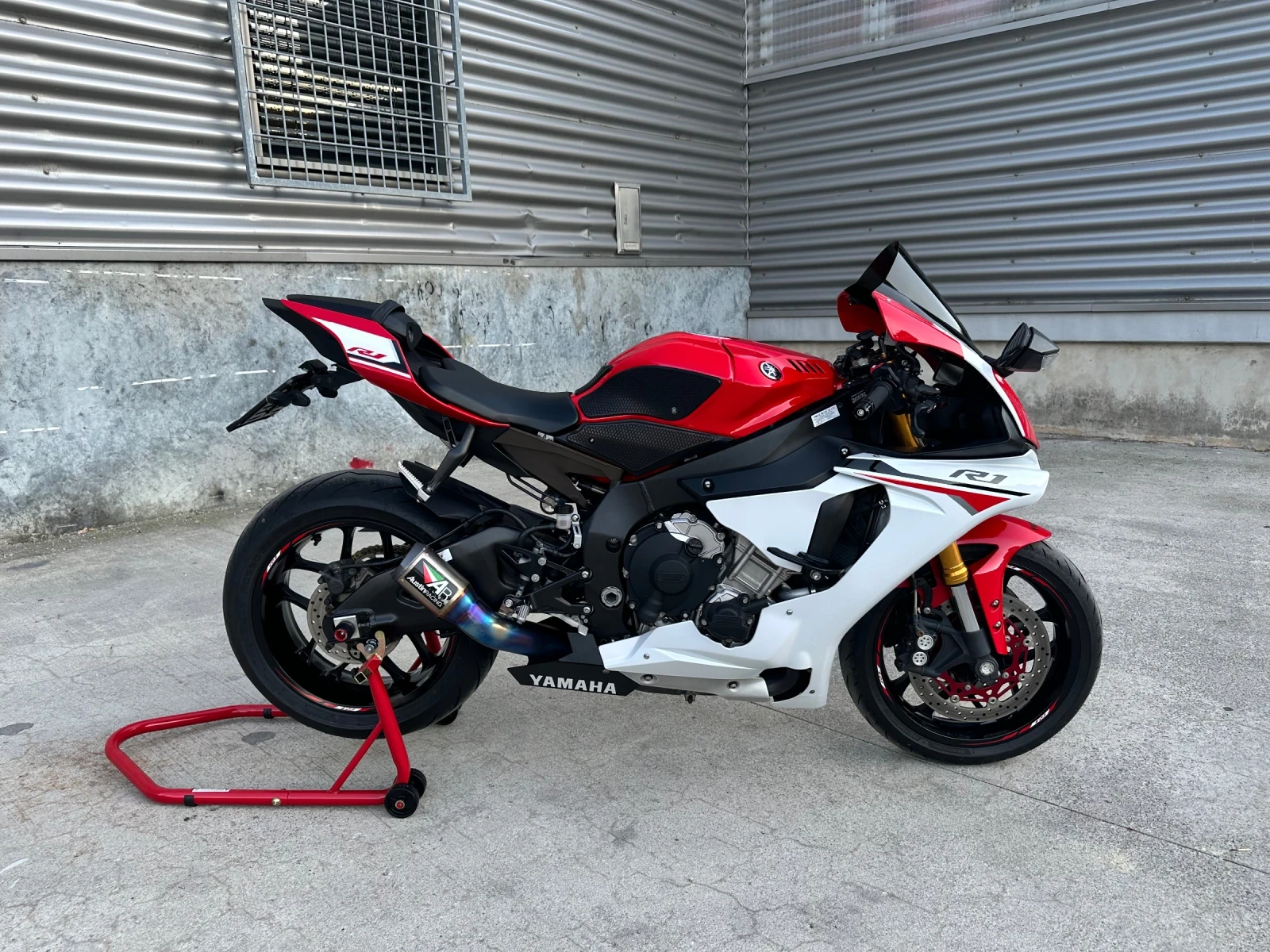 Yamaha YZF-R1 AUSTIN-RACING/20.323km/РЕГИСТРИРАН/ОБСЛУЖЕН!