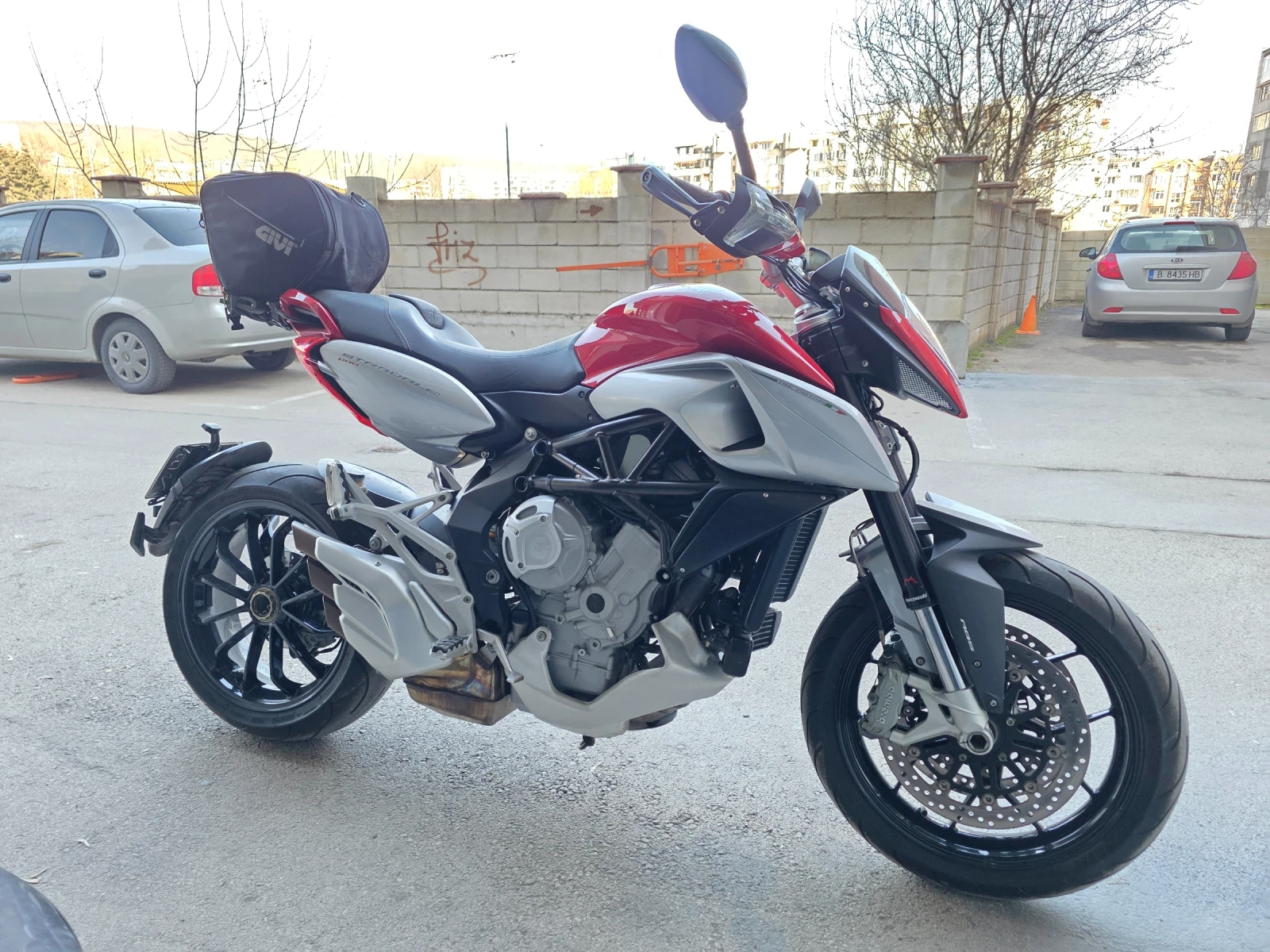 MV Agusta 800 Stradale , снимка 4 - Мотоциклети и мототехника - 55741510