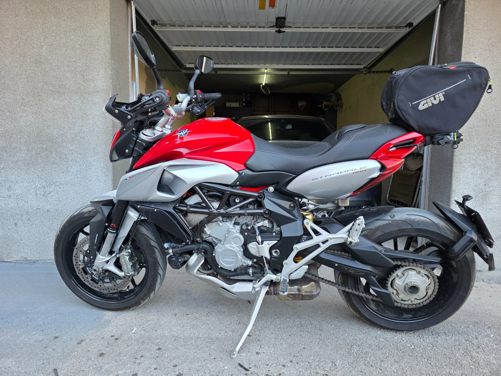 MV Agusta 800 Stradale , снимка 5 - Мотоциклети и мототехника - 55741510