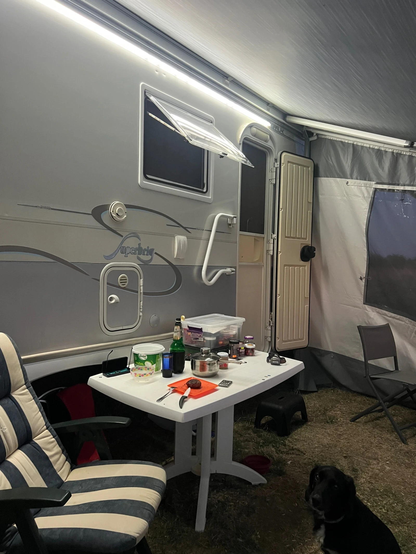 Кемпер Mercedes-Benz Rimor, снимка 10 - Каравани и кемпери - 53713356